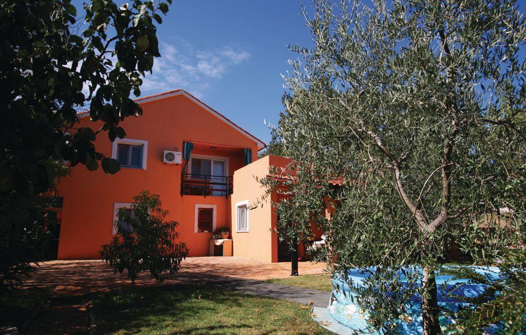 Apartment Luisa 1437 Peruški Exteriör bild